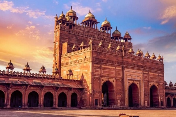 delhi to fatehpur sikri cabs